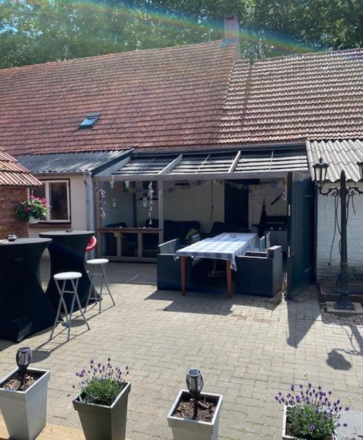 B&B De Roode Leeuw Барле-Насау Екстериор снимка